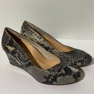 LIKE NEW Vionic | Antonia Orthotic Orthaheel Snakeskin Snake Wedges Heels 8 39